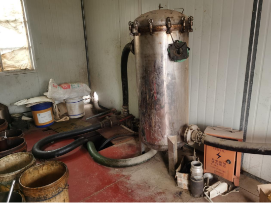 端窝点打链条 武汉查处一大型成品油黑窝点