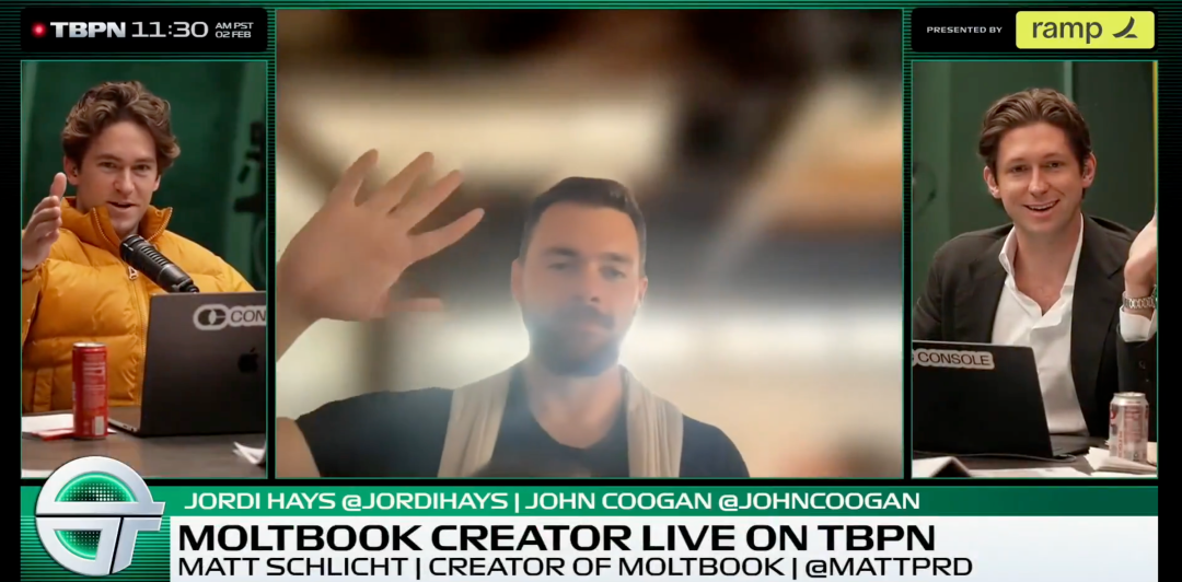 ▲中间为Moltbook的创始人马特&middot;施利希特（Matt Schlicht）