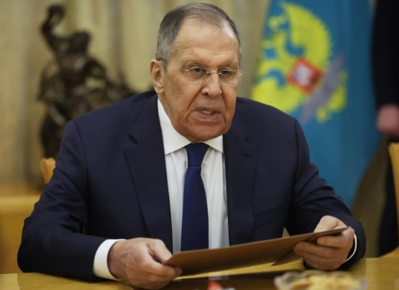 俄外长:他们在数百万页文件里寻找俄罗斯的蛛丝马迹