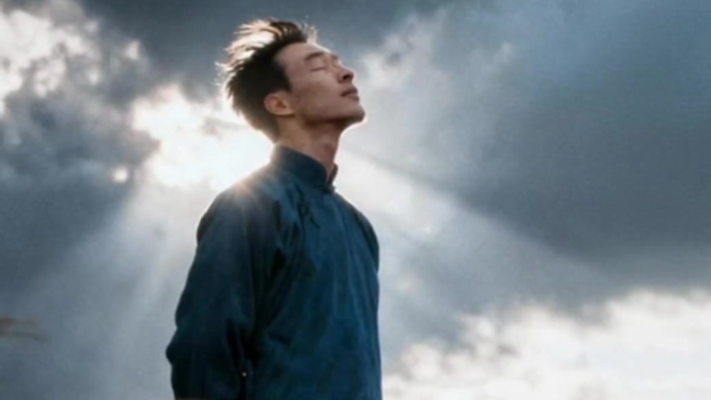 在兰办通讯社以笔抗战　毛主席为他签署第一号烈属证