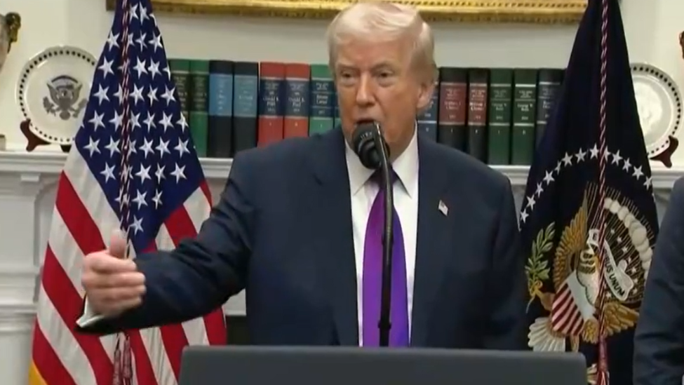 特朗普为何急于访华？储殷：他想得分