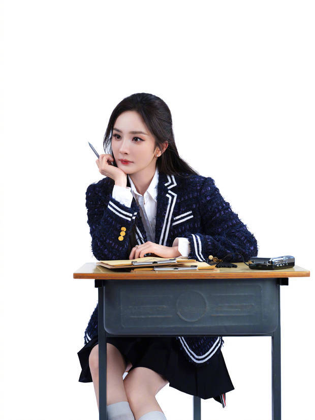 杨幂颜值在线。