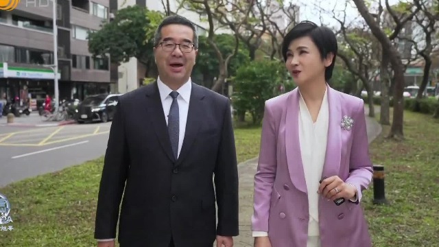 凤凰专访|国民党副主席谈蓝白合：柯文哲的牢狱之灾刻骨铭心，我不担心两党破局