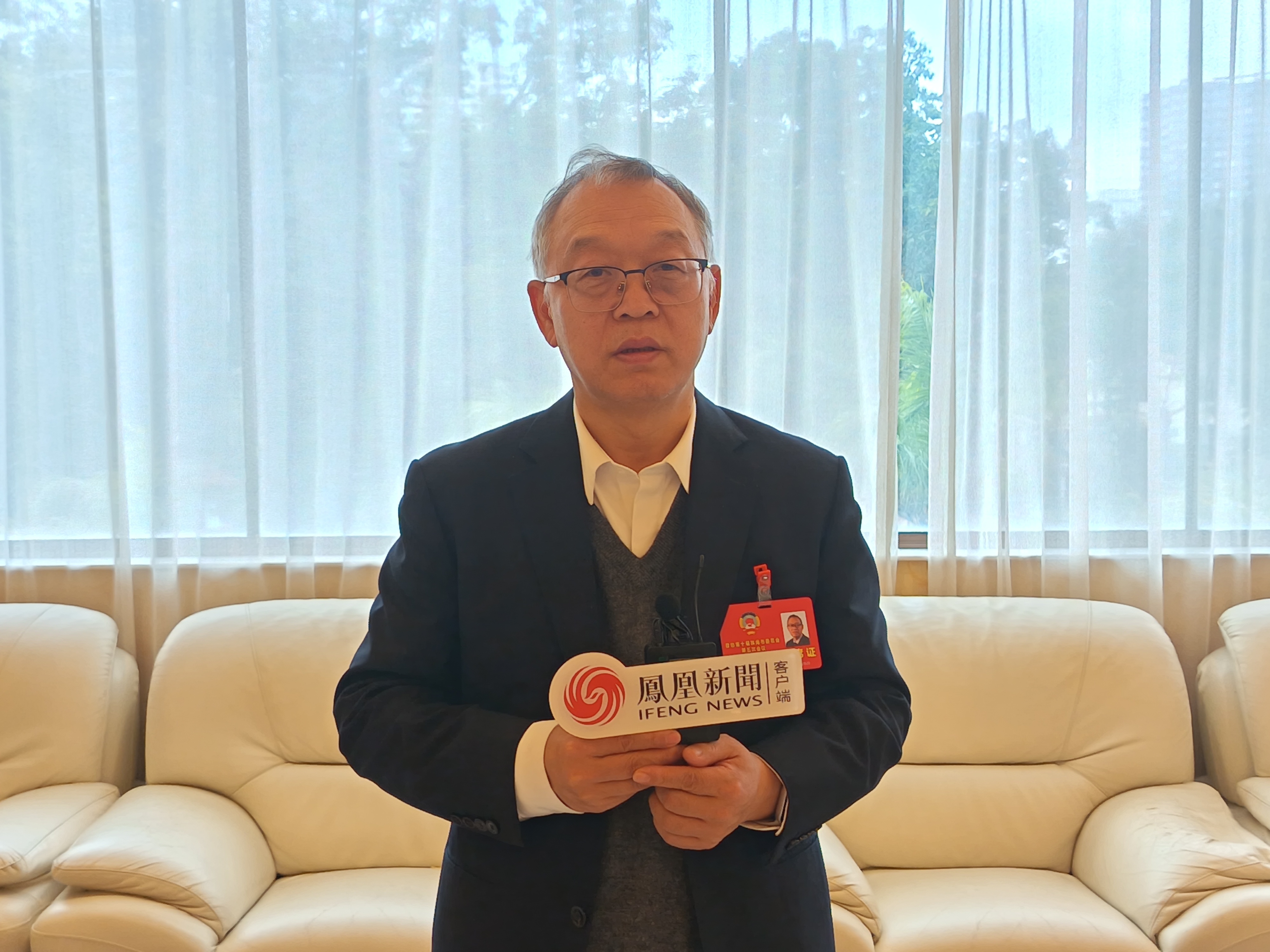 珠海政协澳门委员李建庆建议：发力AI科普 为城市发展育才蓄能