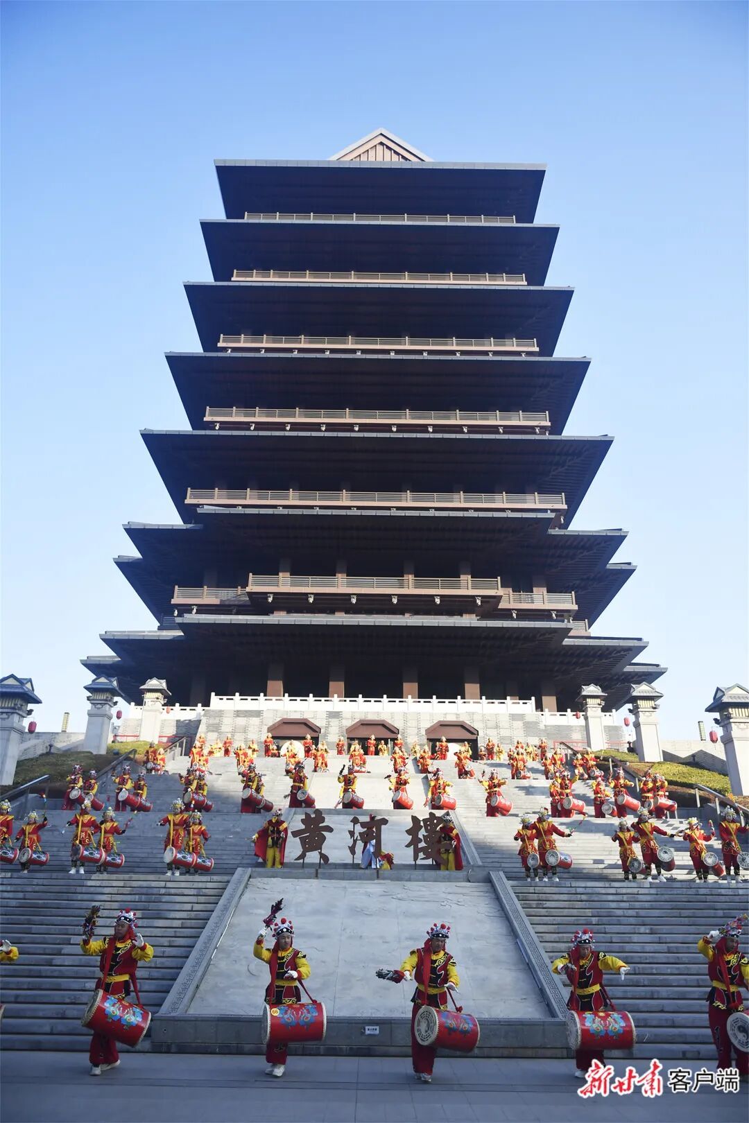 太平鼓表演 新甘肃·甘肃日报记者 裴强