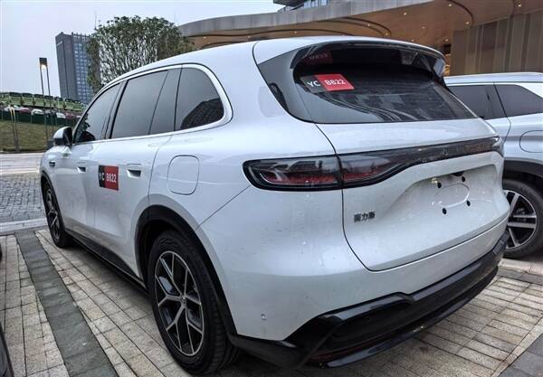 25万价位的大爆款来了 全新问界M6实车多方位展示