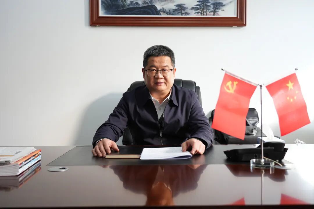 景德镇市卫健委党组书记、主任 张樑 工作照.jpg