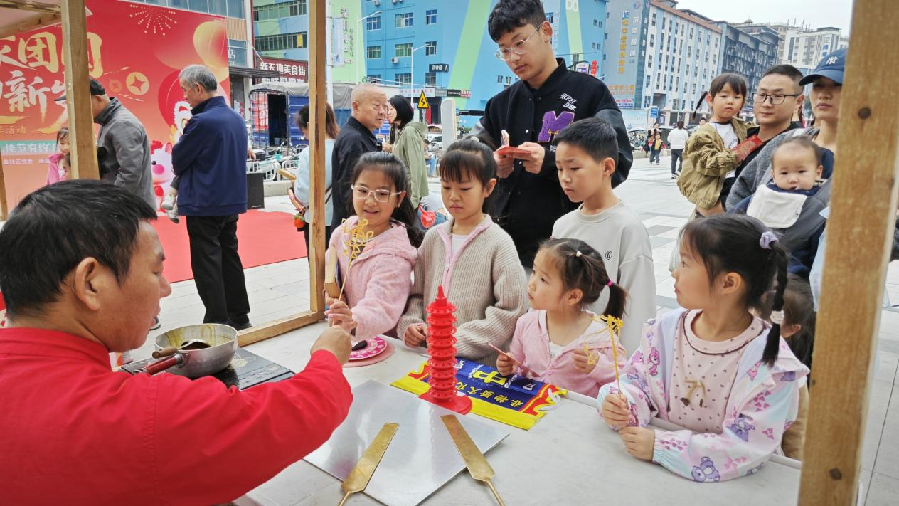 党建引领聚合力，活力南昌暖新春—南昌社区举办新春嘉年华，党群共庆传统年味