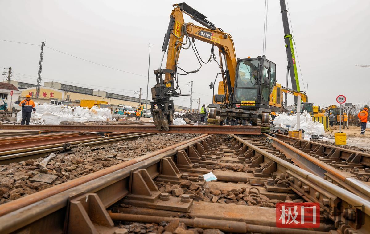 转运分解后的既有道岔钢件