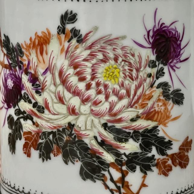 可能是“青花大王”唯一建国后粉彩？——一件无款菊花杯的举证