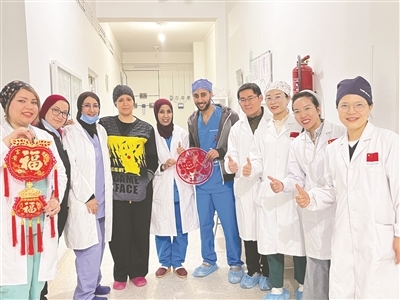 来自鹰潭的第30批援突尼斯医疗队西迪分队传递新春问候（图）