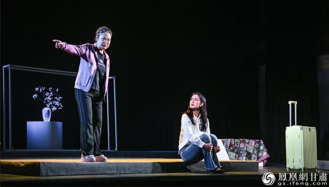 小剧场情感剧《缝隙》精彩上演