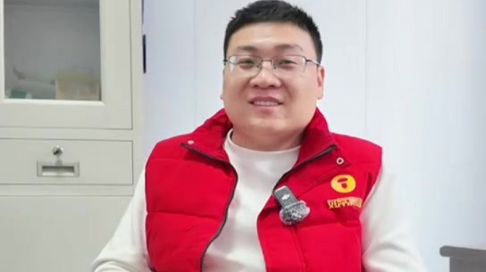 32岁的李伟明已经“重启”人生