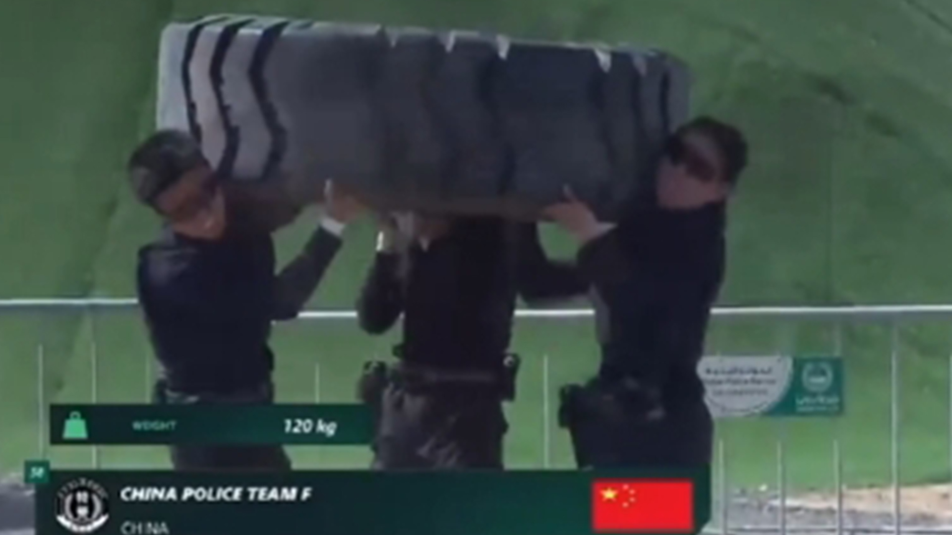 120公斤轮胎挑战，中国女特警实力碾压美国男队，川妹稳稳当当，对手起步跪地+脱手