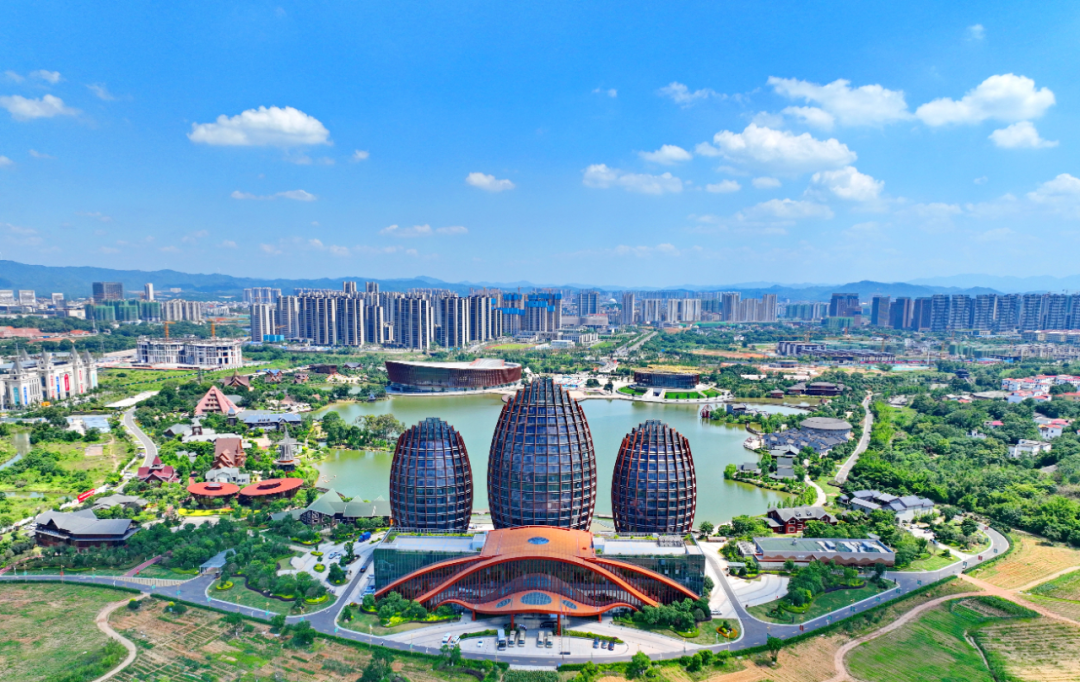 南康家具小镇 朱海鹏 摄