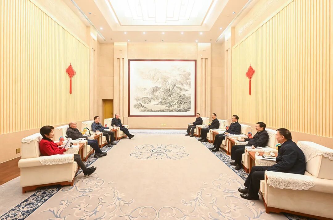 2月11日下午，市委、市政府召开2026年正部级老干部迎春座谈会。记者 苏思 摄/视觉重庆
