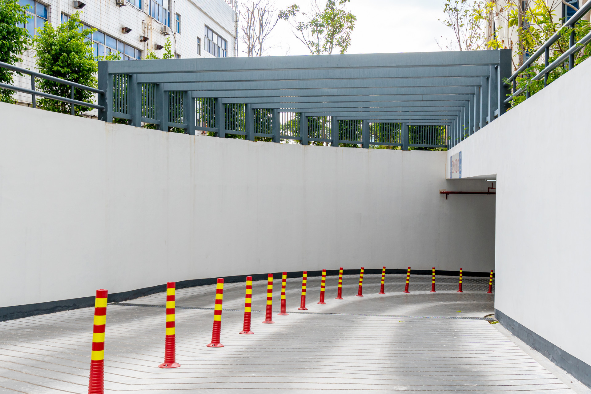 为辖区群众出行开辟“便捷路” 平度临空北出入口投用