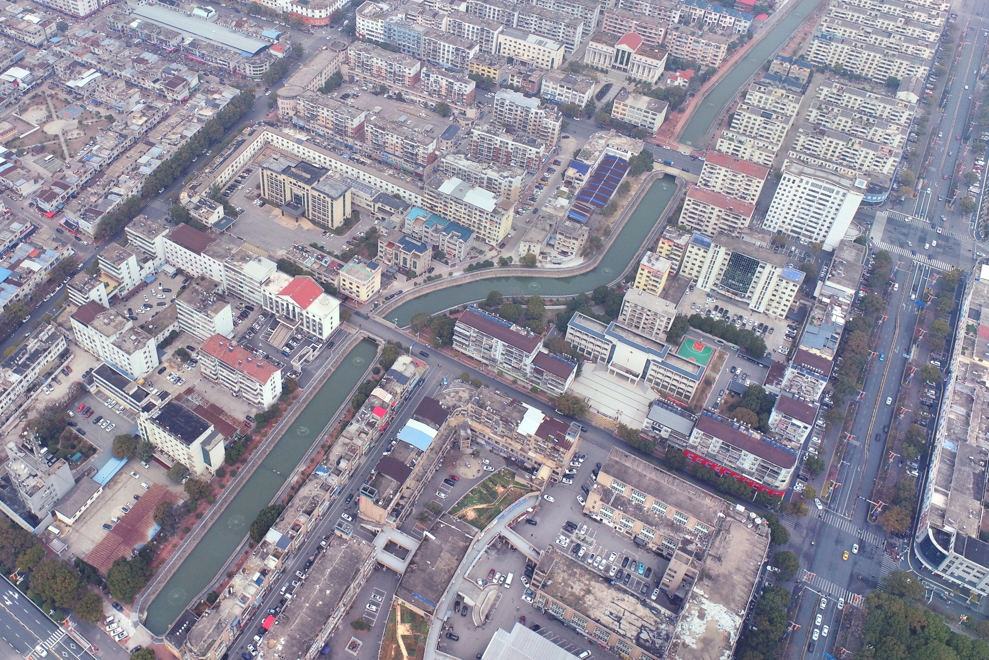 水系穿城而过。摄影|江西日报全媒体记者赵影