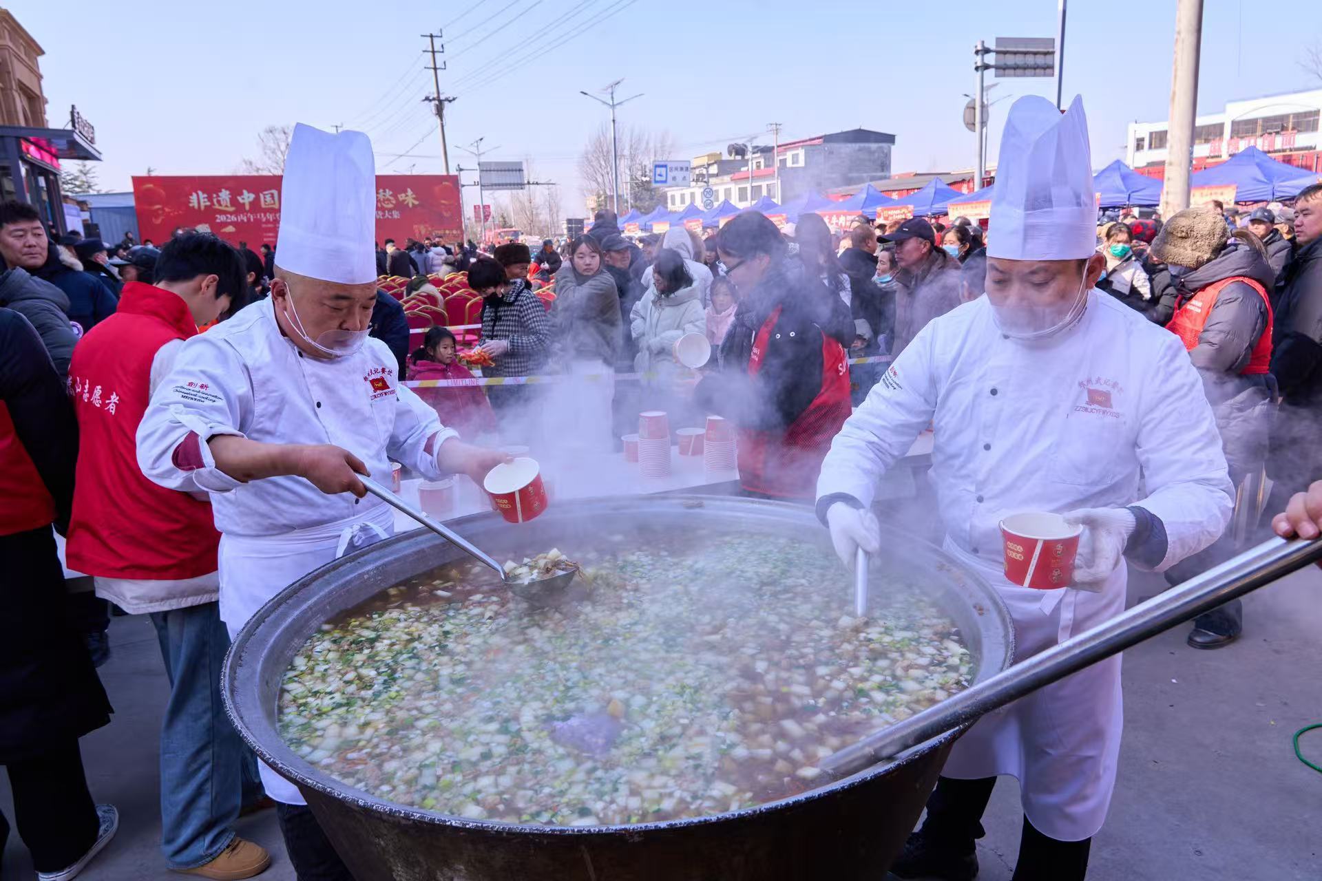登封：乡村大集年味浓 传统文化“闹新春”
