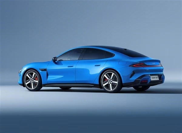 雷军：新一代SU7展车今天到店