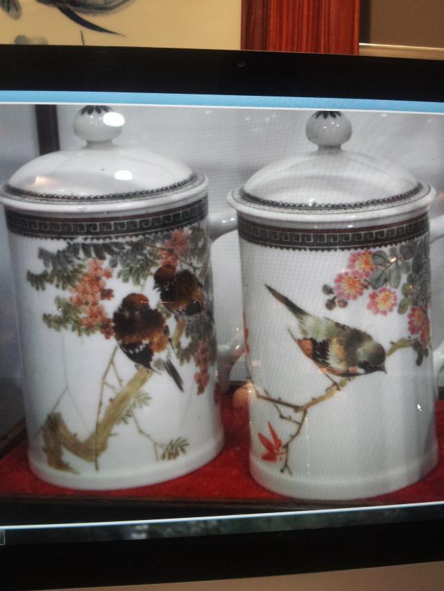 可能是“青花大王”唯一建国后粉彩？——一件无款菊花杯的举证