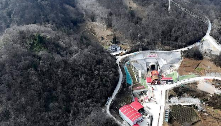 宜涪高铁鹤峰段“热战”正酣凤凰网湖北_凤凰网