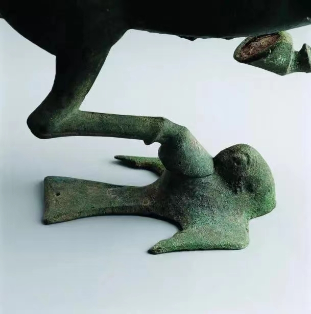 这是铜奔马的局部高清图　新华社发