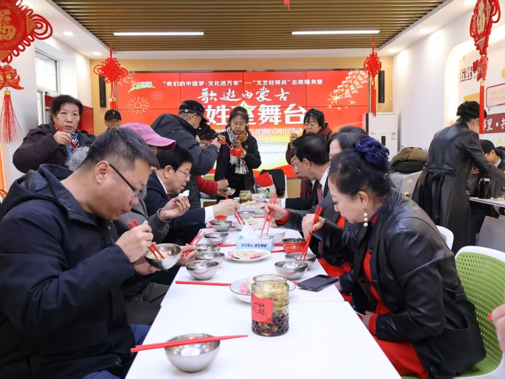 文化惠民进社区 青城年味暖人心