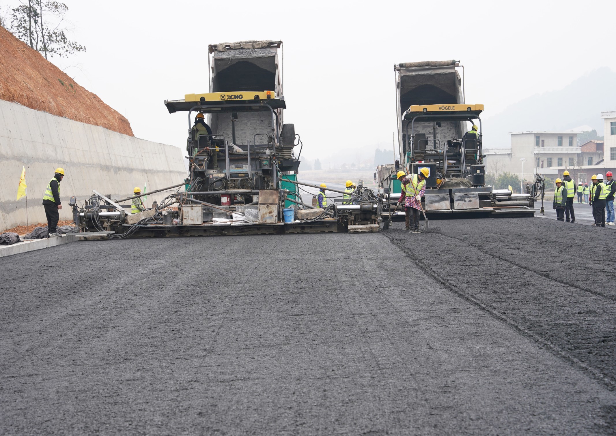 路基通了、路面铺了，新余这条“堵心路”正在变“舒心路”