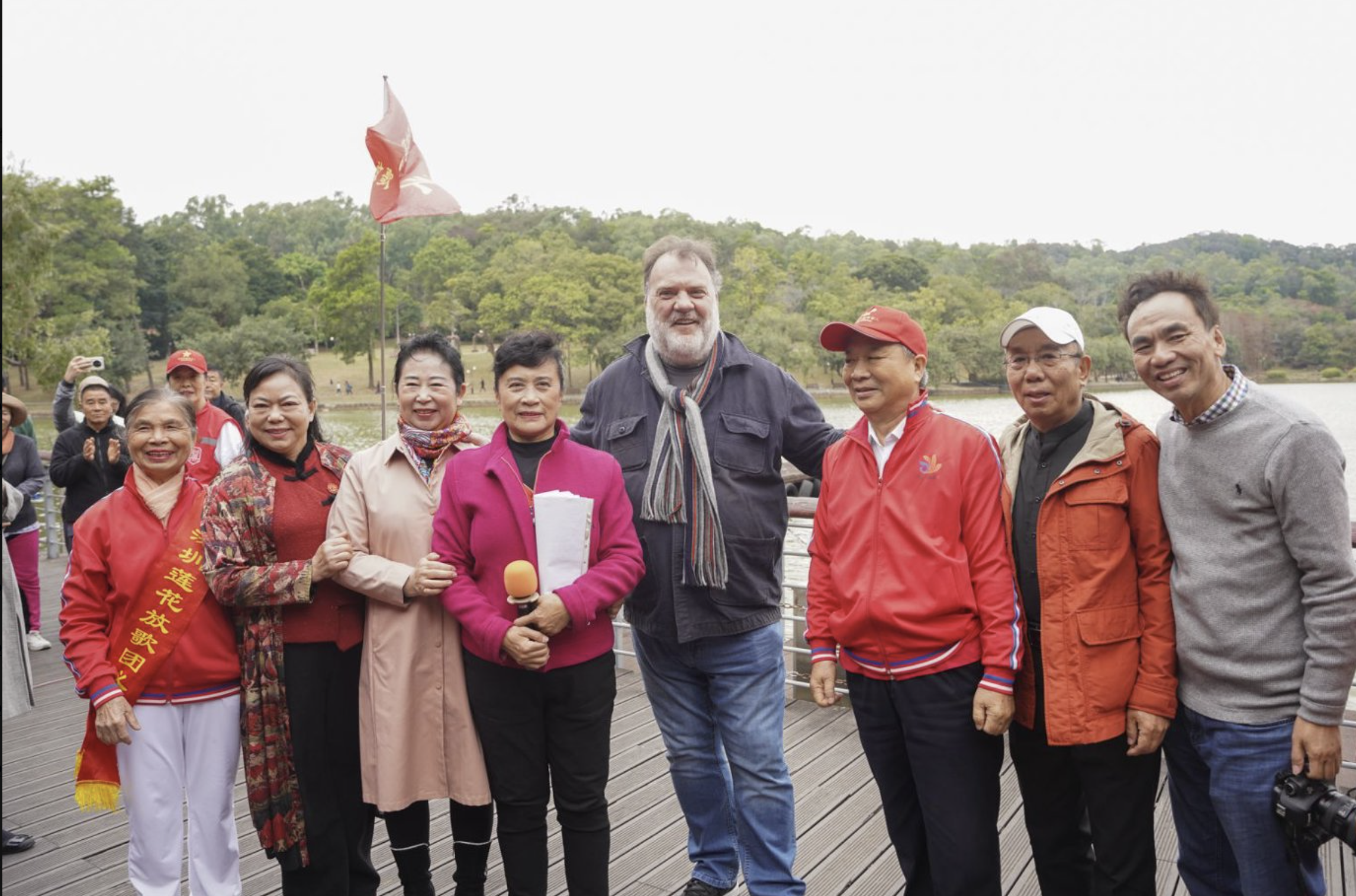 布莱恩&middot;特菲尔"莲花山放歌"