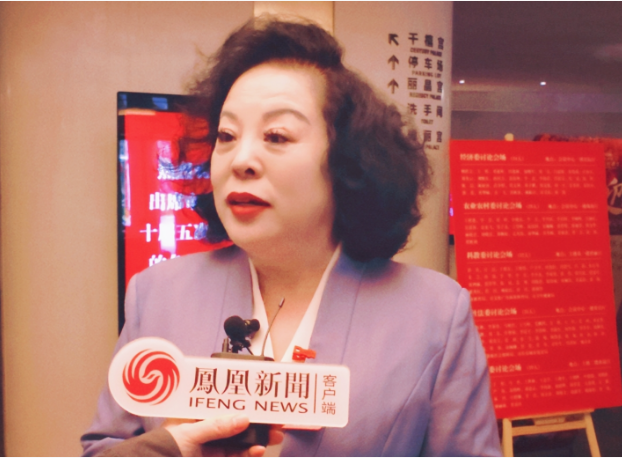 陈伟光接受采访