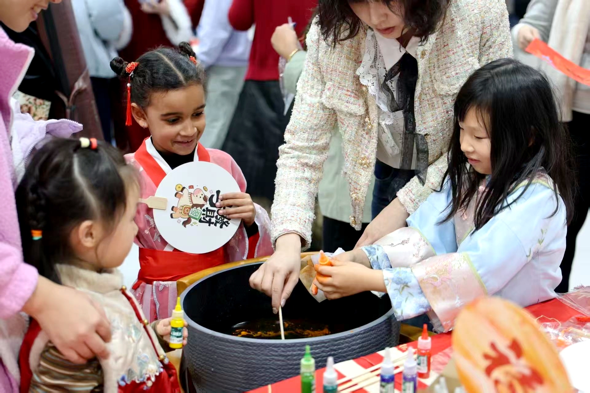 2026 QISS中国日 | 龙马精神迎新春,QISS祝您马年驰骋万里、一骑当先!