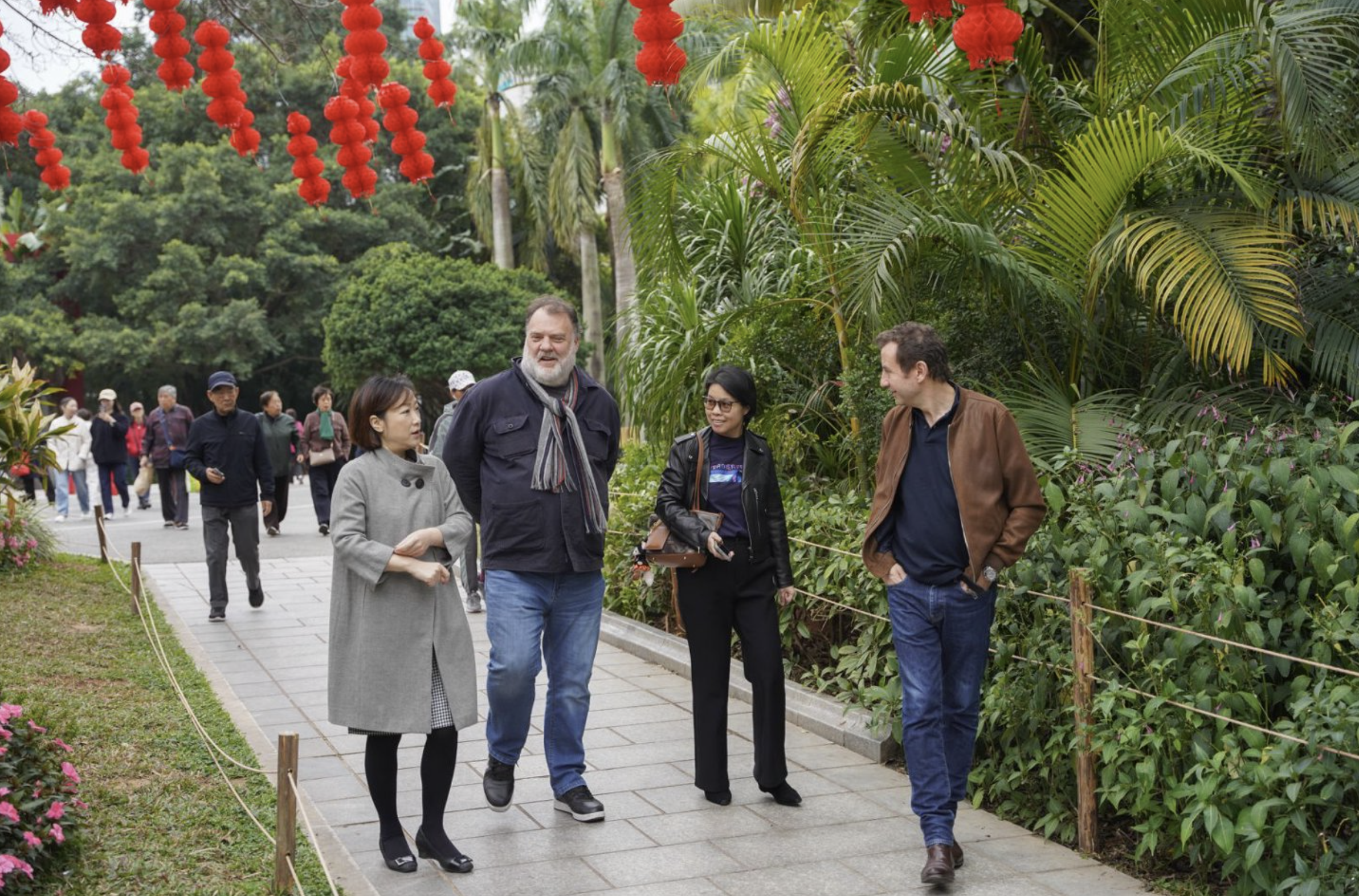 布莱恩&middot;特菲尔"莲花山放歌"