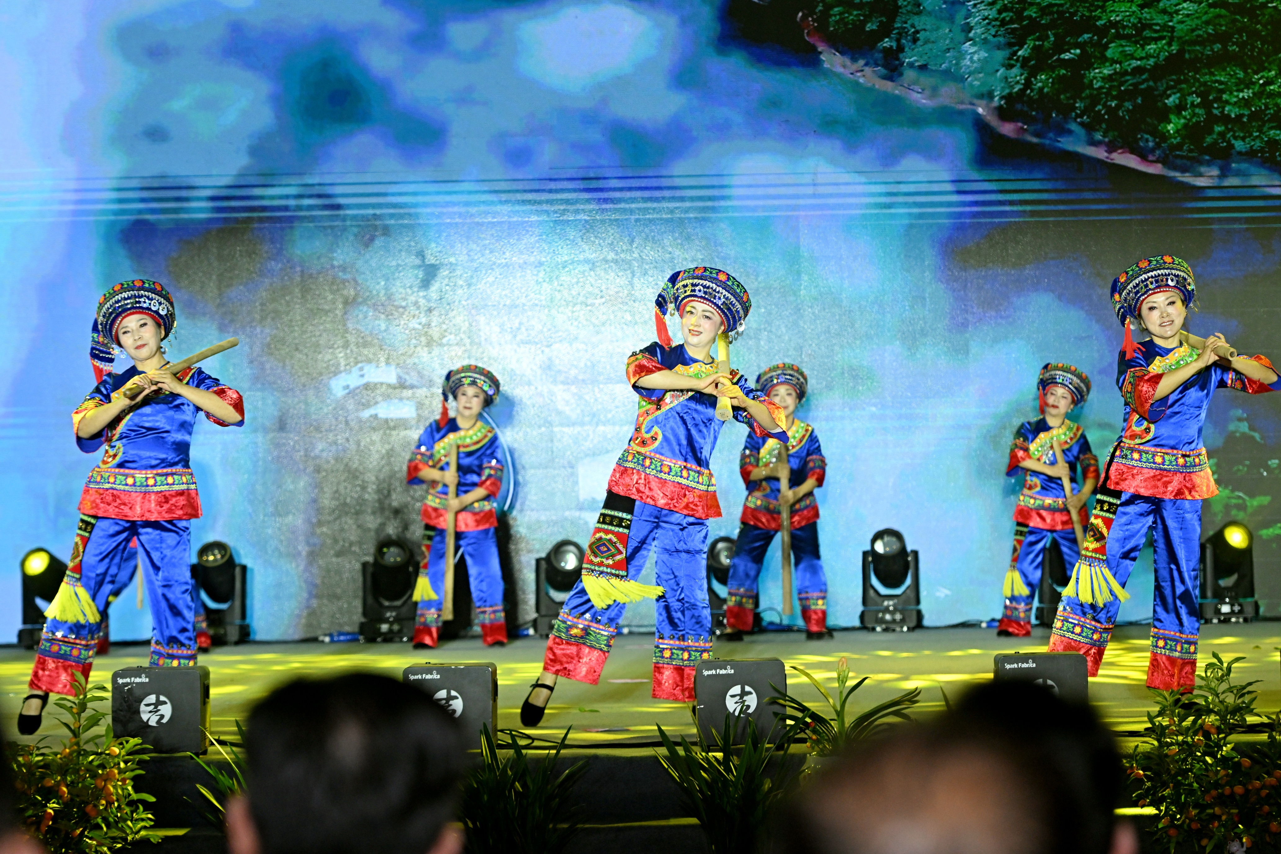 沅陵官庄界亭驿村：“村晚”闹小年 “驿路”年味浓