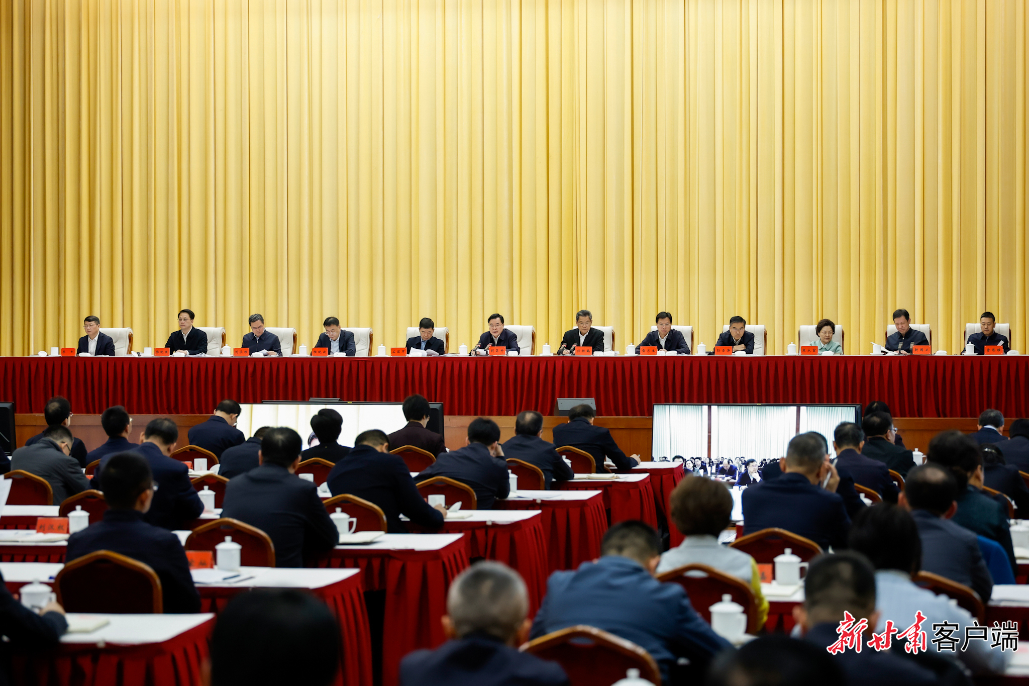 2月13日，全省群众身边不正之风和腐败问题集中整治攻坚决战动员部署会议在兰州召开，省委书记、省人大常委会主任胡昌升出席并讲话。新甘肃&middot;甘肃日报记者　孟捷