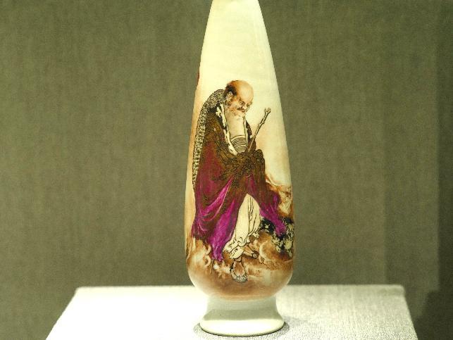 可能是“青花大王”唯一建国后粉彩？——一件无款菊花杯的举证