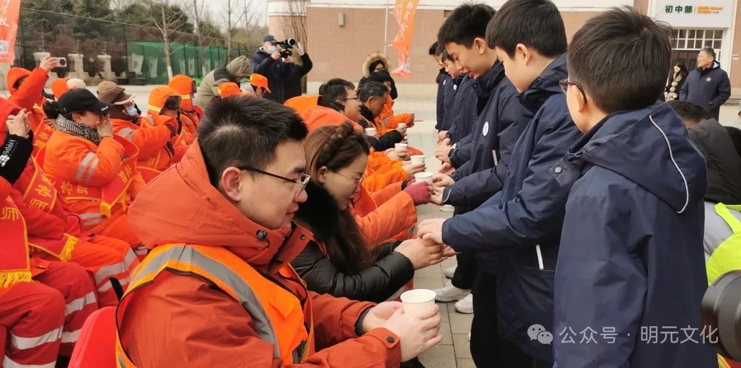 一杯姜茶，一场致敬！徐州暖冬志愿服务里的城市温情