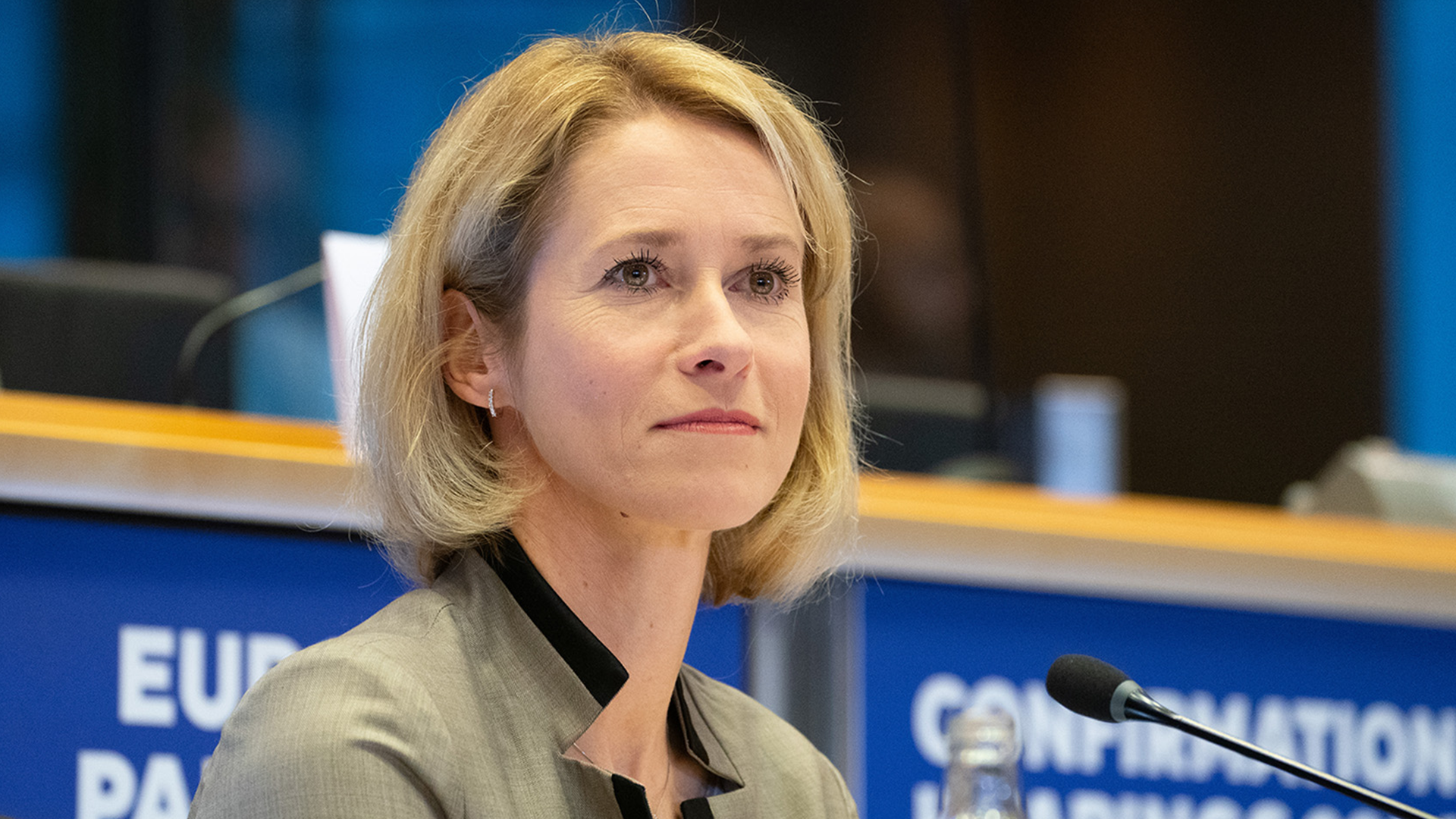 万斯在米兰冬奥会开幕式被嘘，欧盟外长卡拉斯：体现了欧洲人的骄傲，欧洲网友怒批