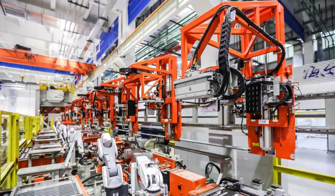 营收4268亿元、利润322亿元，稳健增长的海尔为青岛带来了什么？