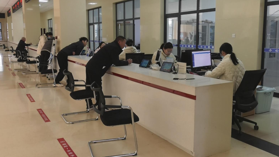 窗口人员收好处费1614万，“小官巨贪”为何8年才发现？