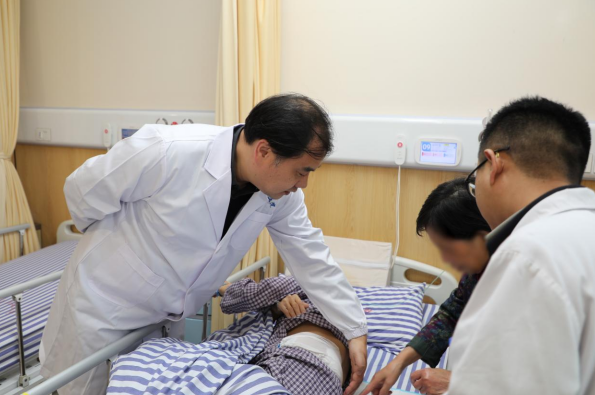 江苏省肿瘤医院结对帮扶淮安市肿瘤医院 家门口的优质诊疗服务从何而来？