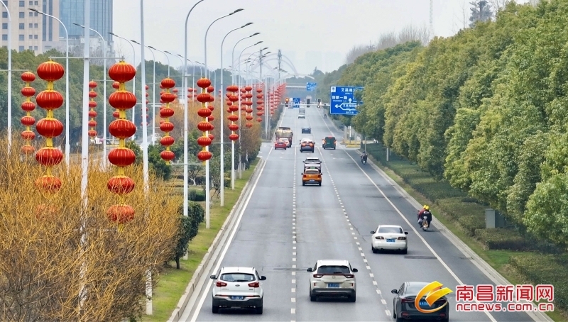 南昌：张灯结彩迎新春（图）