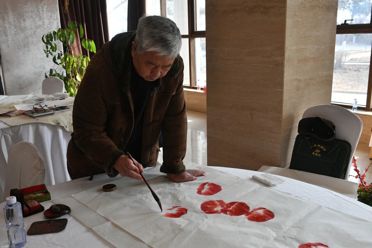秦皇岛市北戴河新区总工会“翰墨迎新春 奋进新征程”主题书画展开幕
