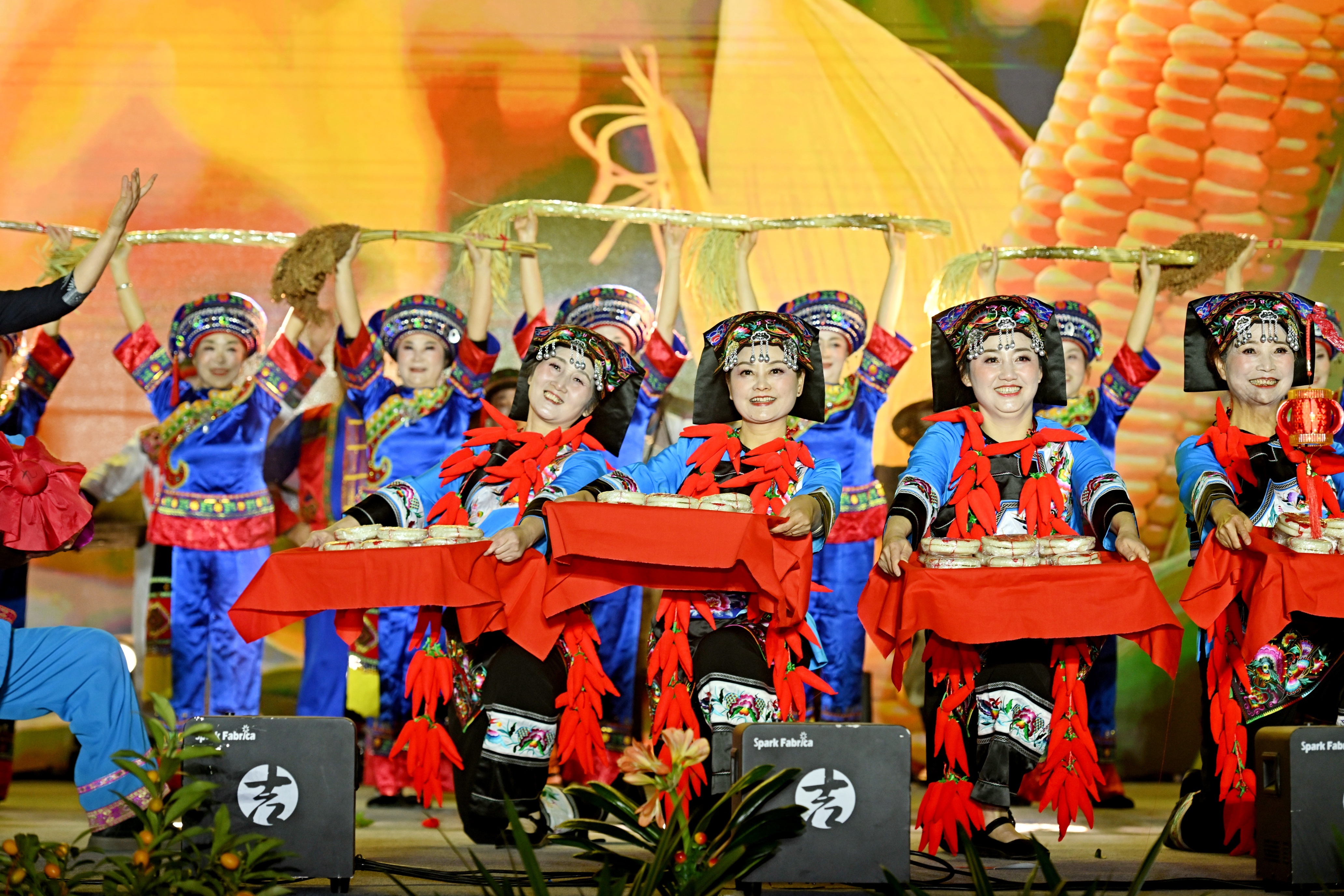 沅陵官庄界亭驿村：“村晚”闹小年 “驿路”年味浓