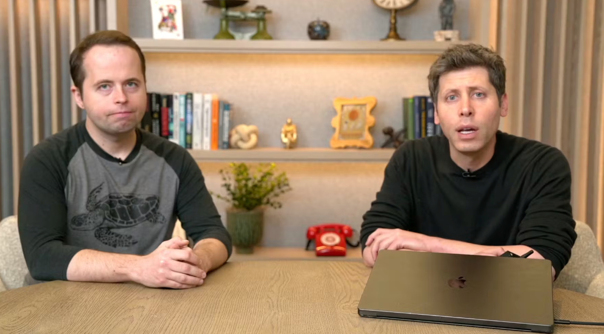 奥特曼(右)称4o可能伤害用户