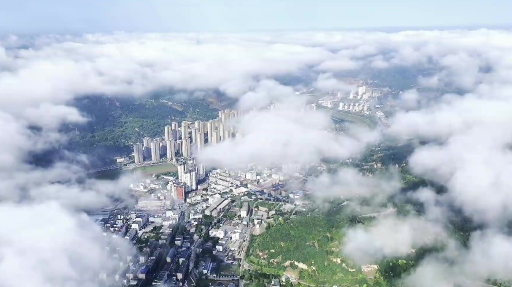 翻开成长手册　看甘肃灵台这五年有啥变化