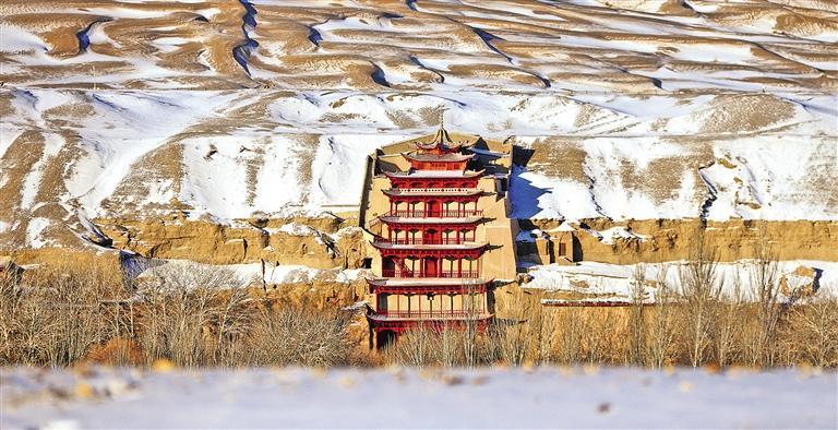敦煌莫高窟雪景 张晓亮 摄(中经视觉)