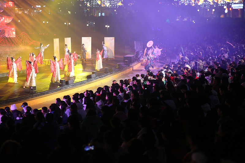 融创乐园的《梦回洪州》实景演出将在春节期间上演