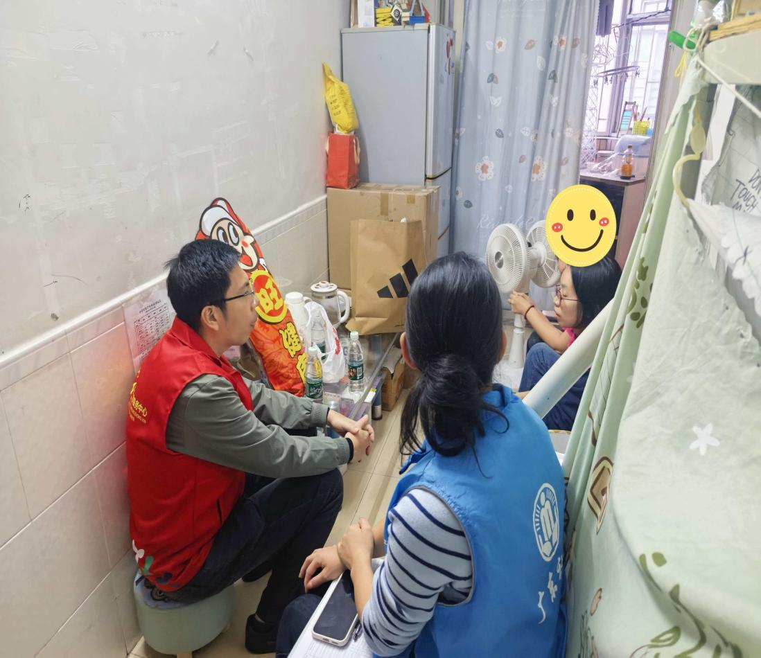 新春暖童心 慰问传温情 臣田社区春节前夕走访关爱困境儿童家庭