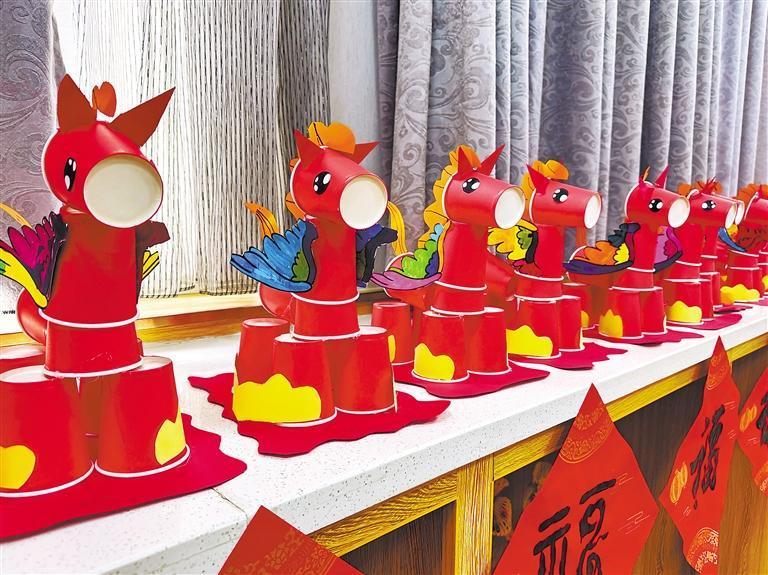 幼儿班孩子制作的手工作品　新甘肃&middot;甘肃日报记者　王聪
